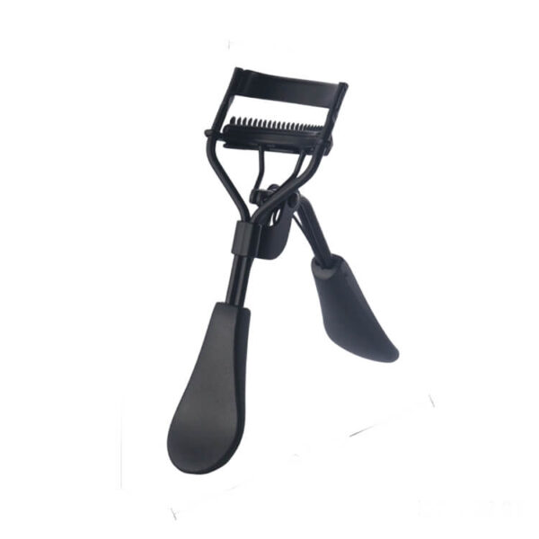 Professional matte black eyelash curler with ergonomic handle front view